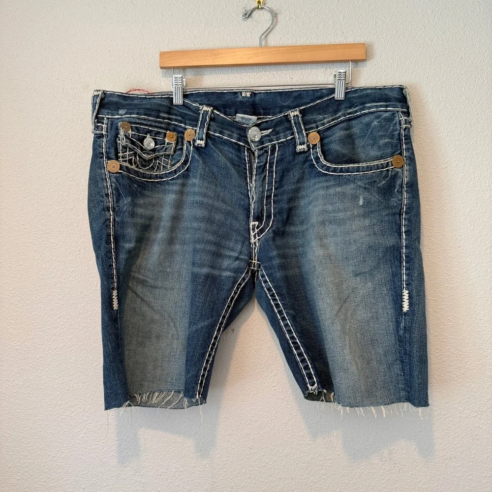 True Religion Joey Super T Mens Blue Denim Cut Off Shorts Size 38 Made in USA